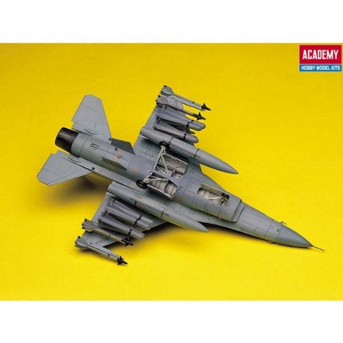 Academy F-16A/C Fighting Falcon - Image 5